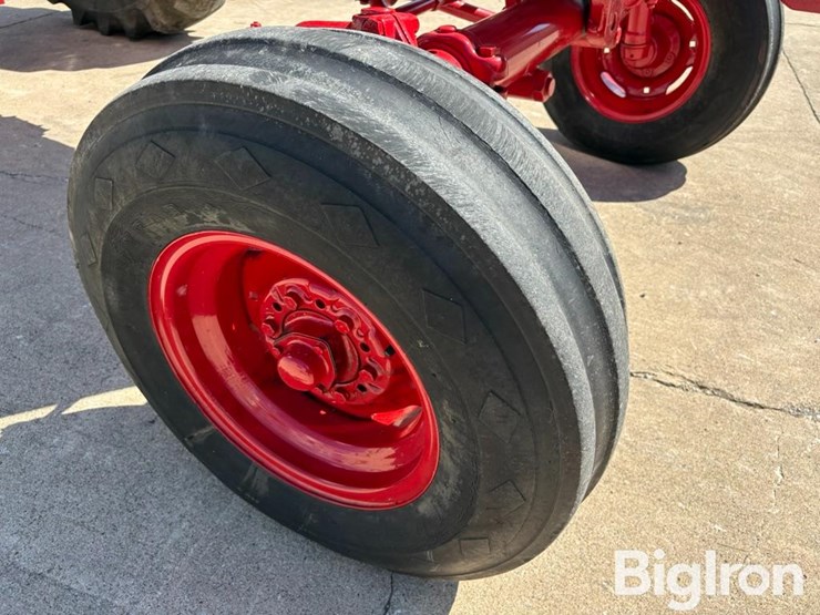 1961-case-ih-560-image-12