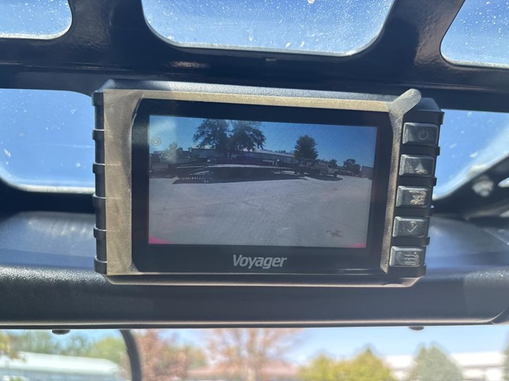 2022-bobcat-t870-image-40