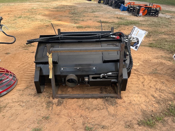 #474-•-quick-attach-mixing-bucket-image-2