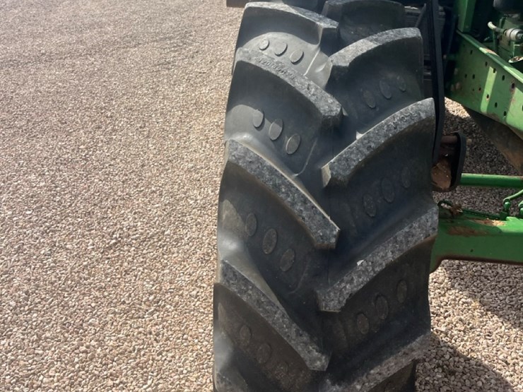john-deere-7810-image-10