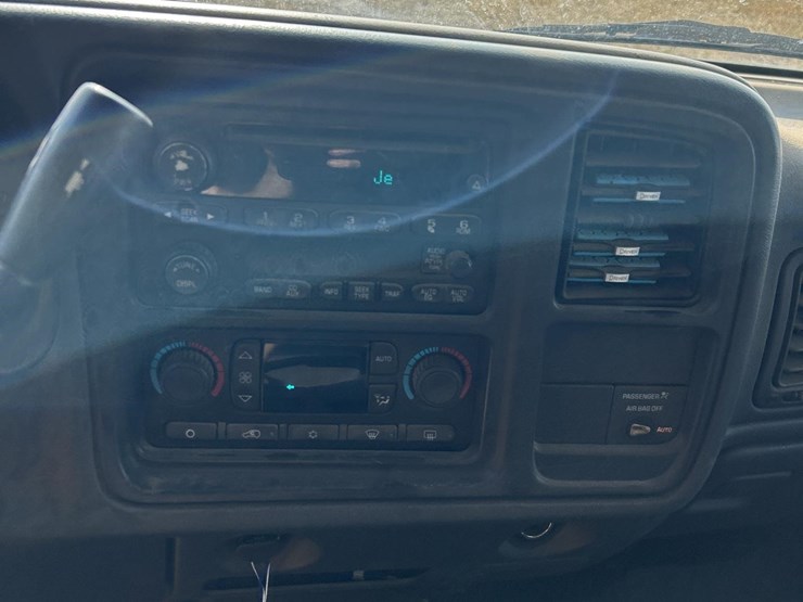 2004-gmc-sierra-1500-sle-image-13