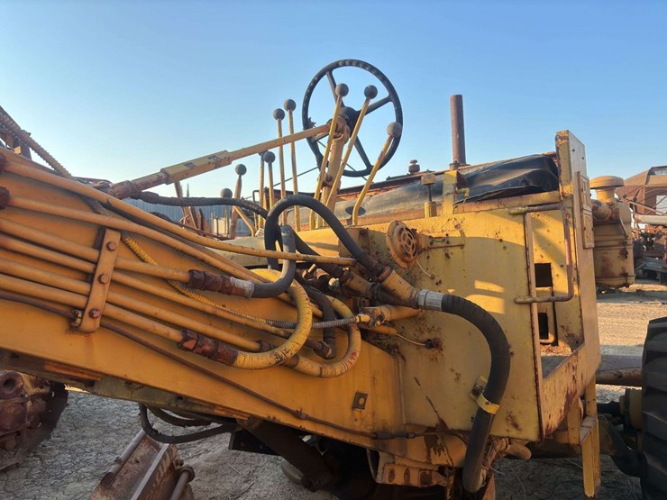 pmco-speedmatic-pm412-road-grader-image-36