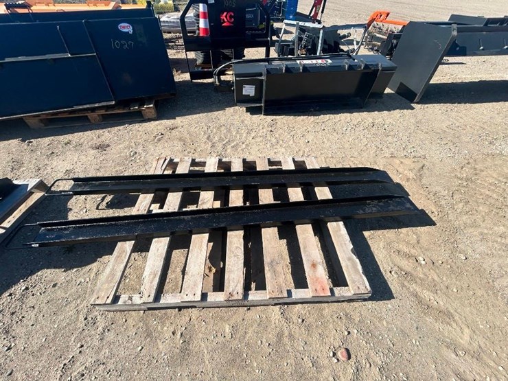 skid-steer-fork-extensions-image-1