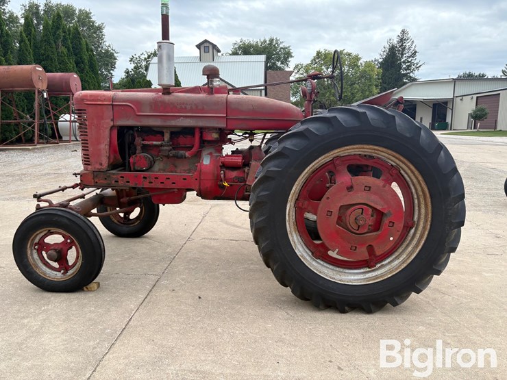 1947-ih-farmall-m-2wd-tractor-image-8