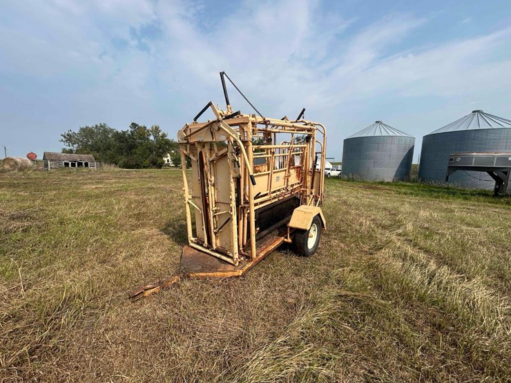 for-most-cattle-chute-image-1