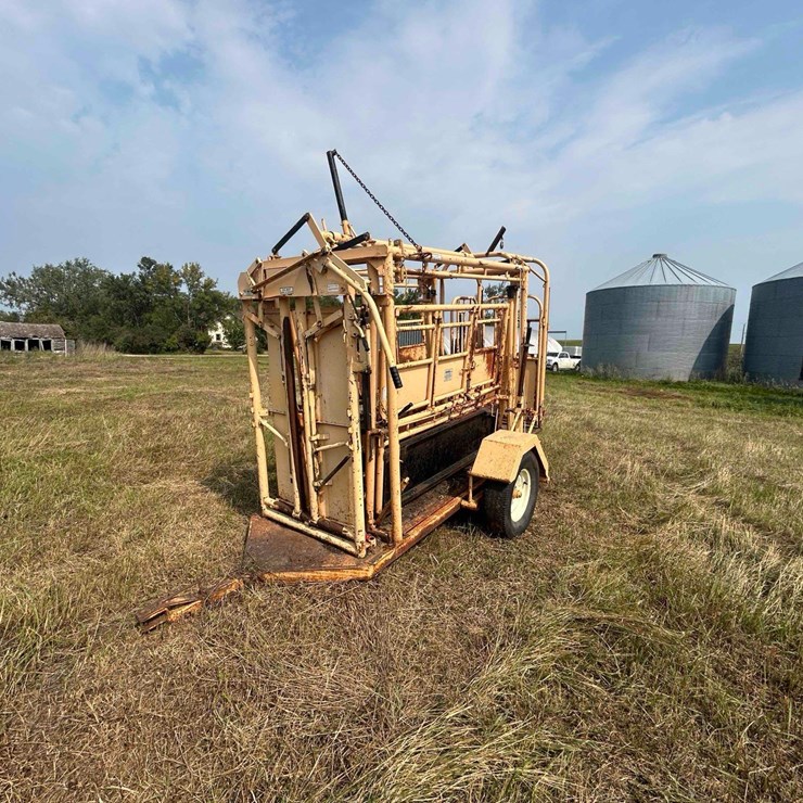 For Most Cattle Chute