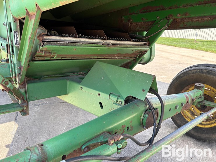 1976-john-deere-4400-image-19