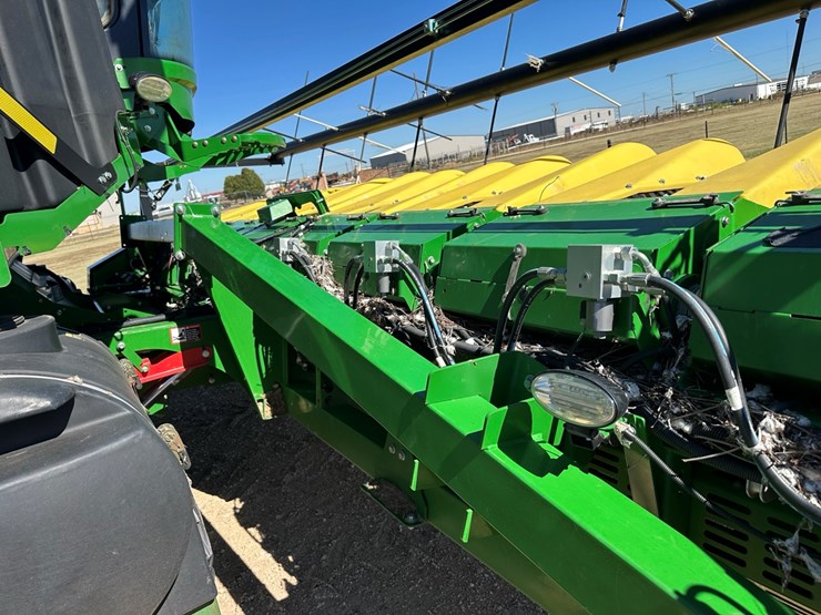 2017-john-deere-cs690-image-18