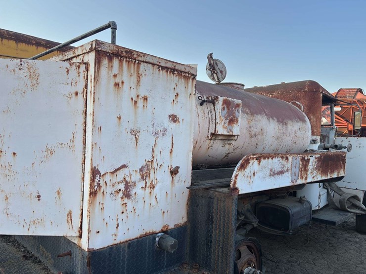 tender-truck-image-36