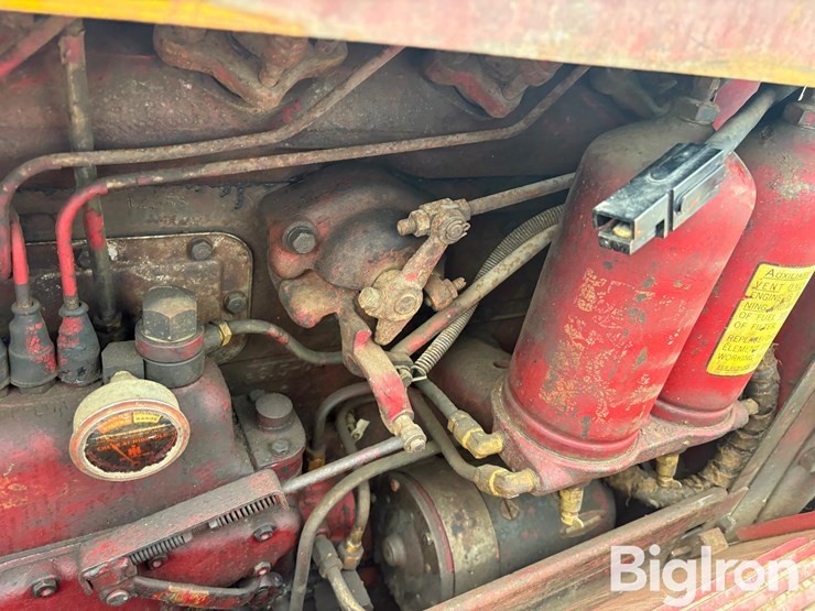 1947-international-td6-image-12