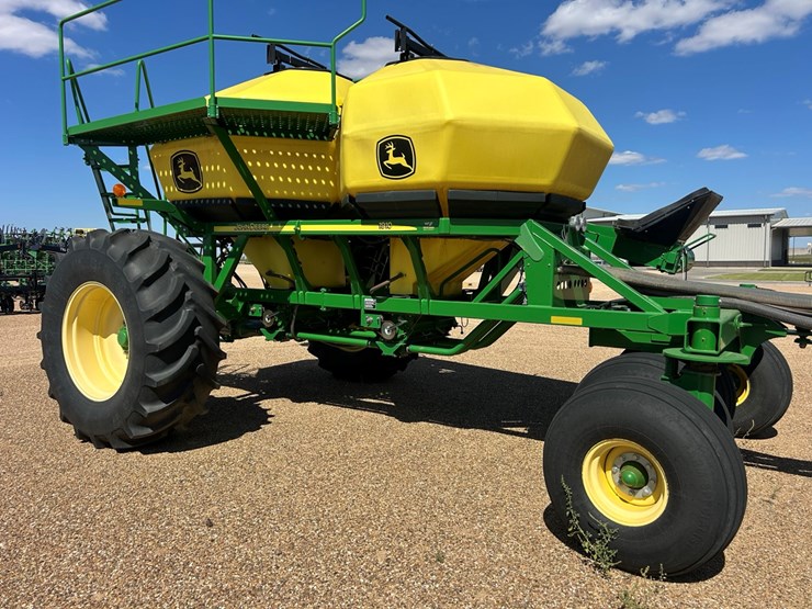 2019-john-deere-1890-image-7