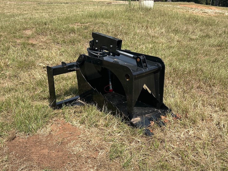 #411-•-quick-attach-20in-stump-grapple-bucket-image-5