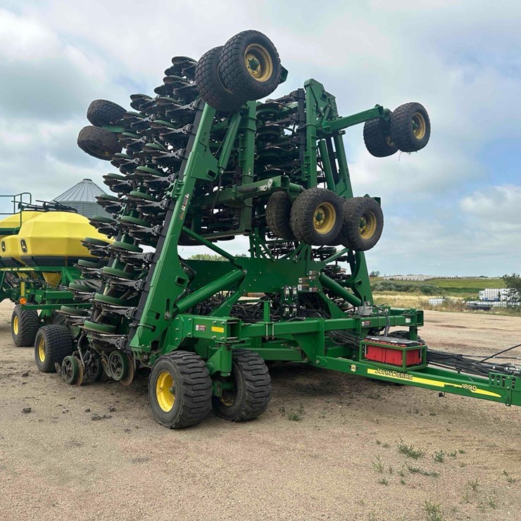 JOHN DEERE 1890