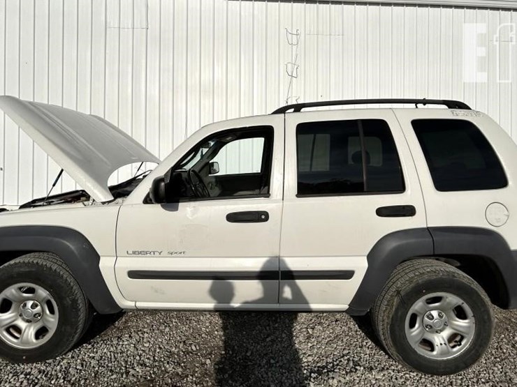 2003-jeep-liberty-sport-image-4