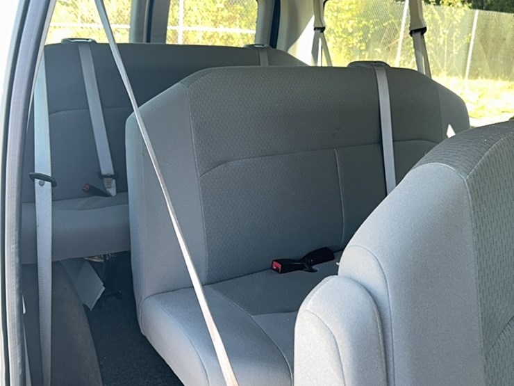 2011-ford-142-image-13