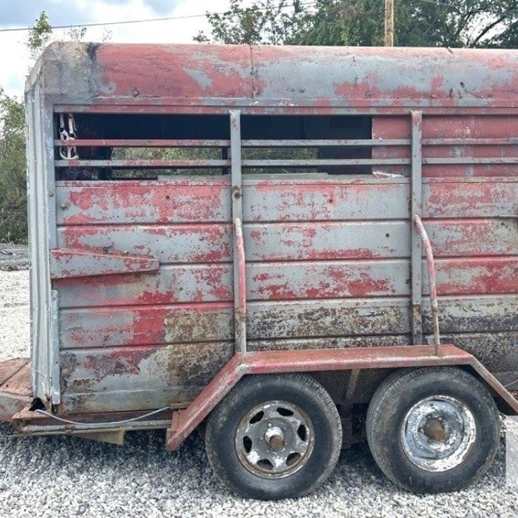 STOCK TRAILER 15'