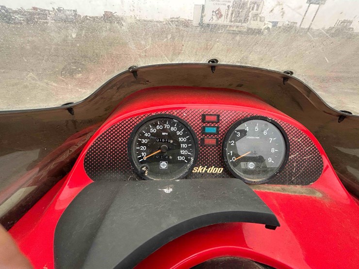 1998-500-ski-doo-snowmobile-image-11