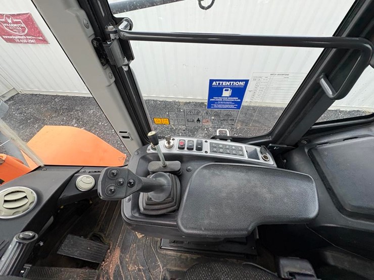 2015-doosan-dl200tc-5-image-24
