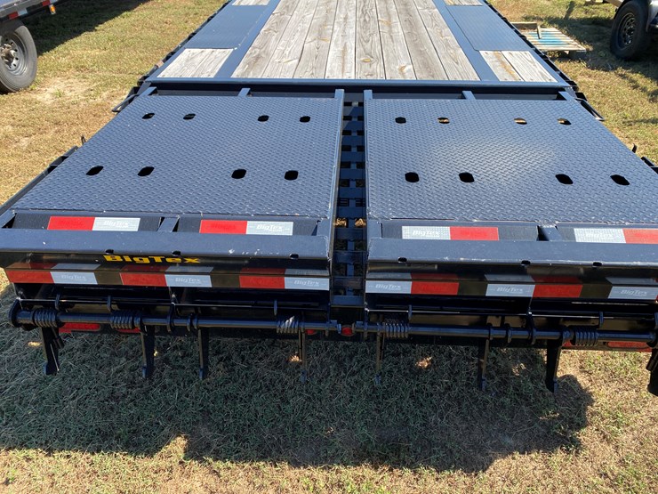 #22-•-#120-•-bigtex-gooseneck-14gn-trailer-gvwr-15,900-lbs-image-8
