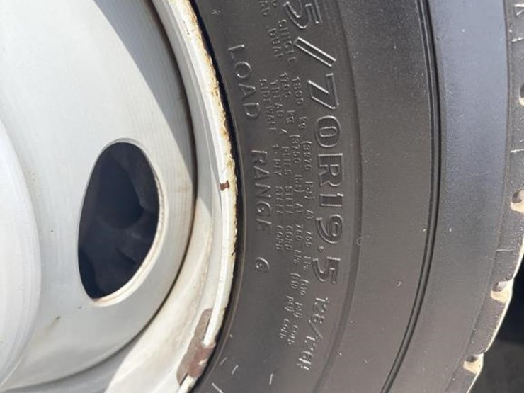 2008-ford-f550-image-46