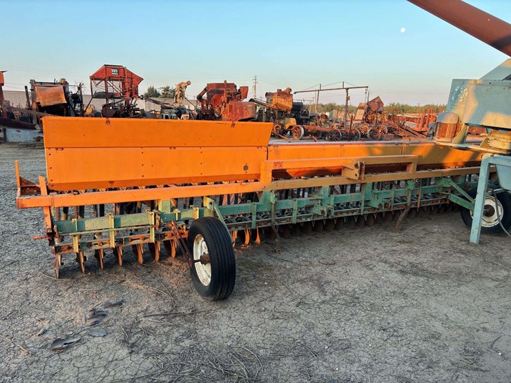 brillion-grain-drill-image-4