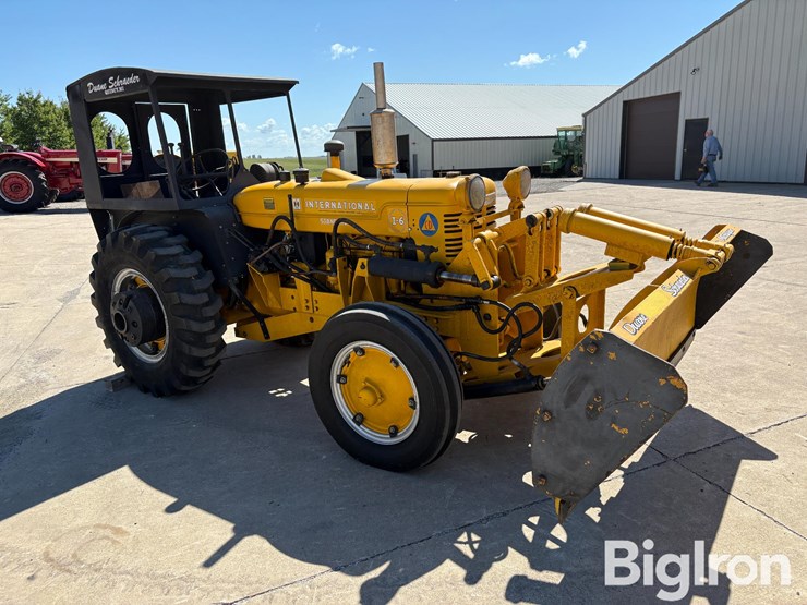 1947-international-i6-image-3