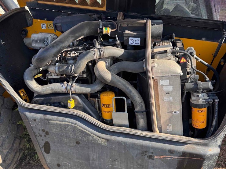 2014-jcb-telehandler-image-5