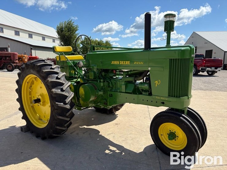 1955-john-deere-70-image-3