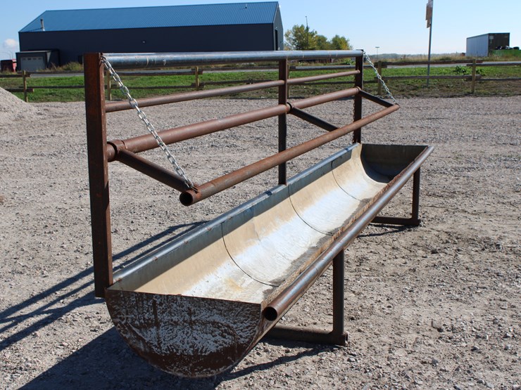 #4096-•-#4096-adjustable-fence-line-bunks-image-1