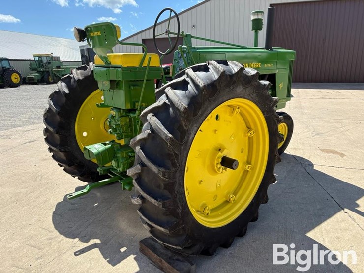 1955-john-deere-70-image-5