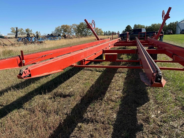 2019-highline-bm1400-bale-mover-image-6