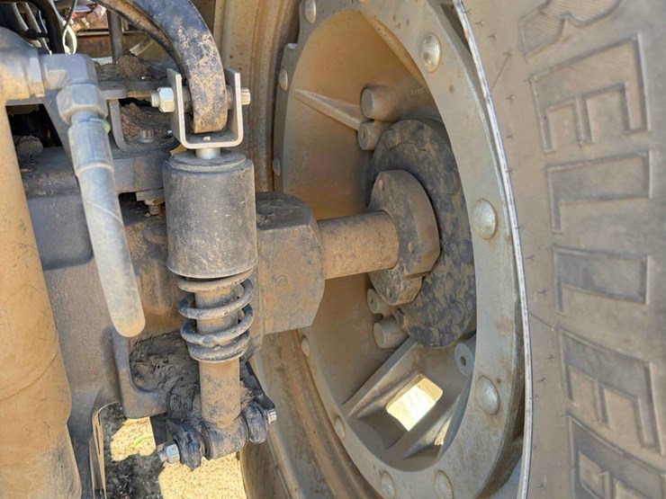 2021-massey-ferguson-7720s-image-22