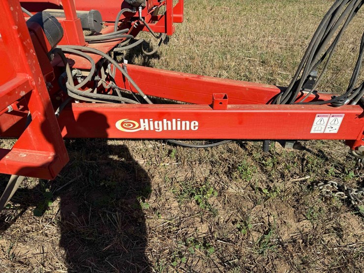 2019-highline-bm1400-bale-mover-image-8