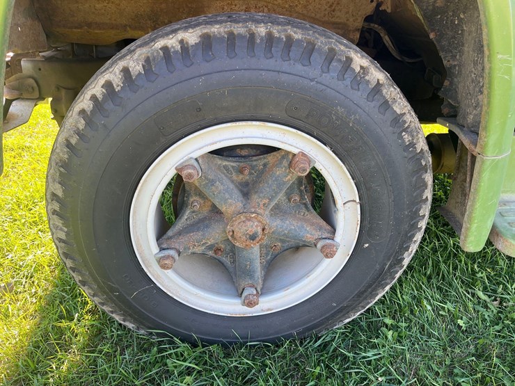 ford-f700-image-6