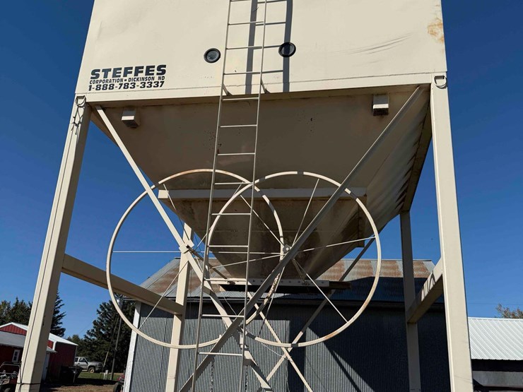 steffes-overhead-cake-bin-image-2