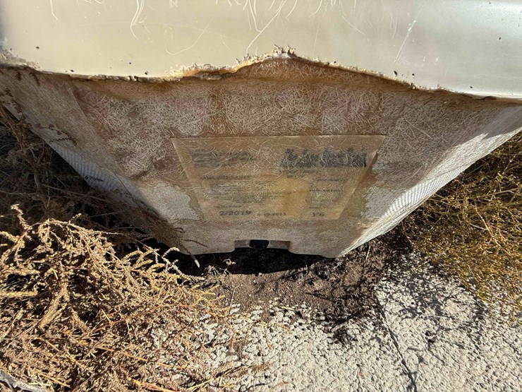 insulated-fiberglass-water-tank-image-2
