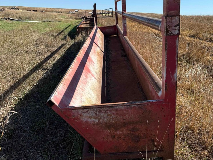 stur-d-fenceline-feed-bunk-image-4