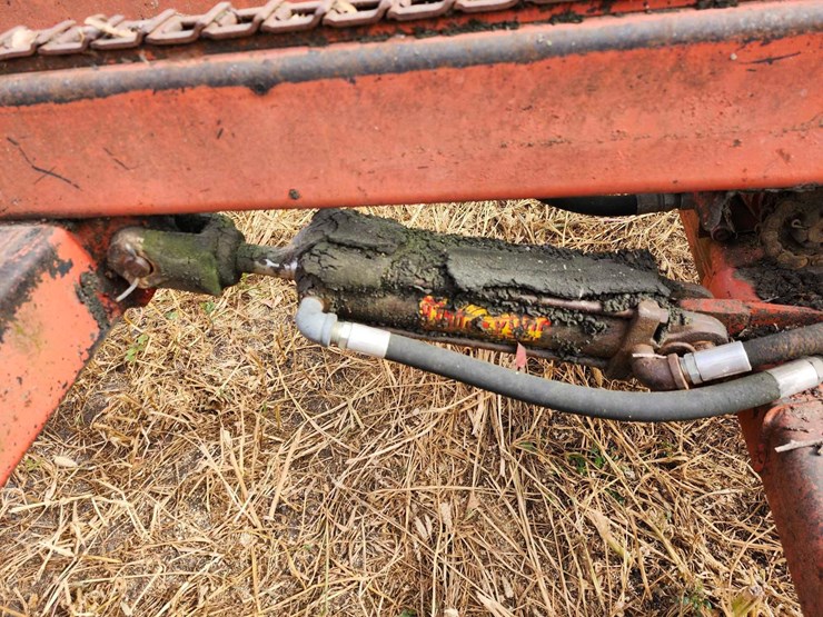 hesston-30-image-9