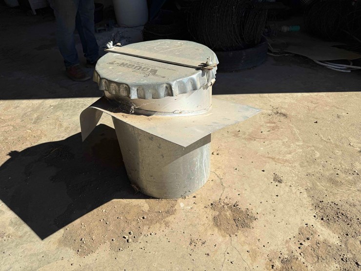 grain-bin-auger-access-panel-image-2