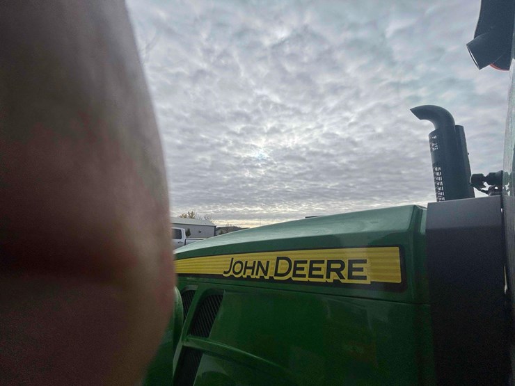 2021-john-deere-5075e-image-37
