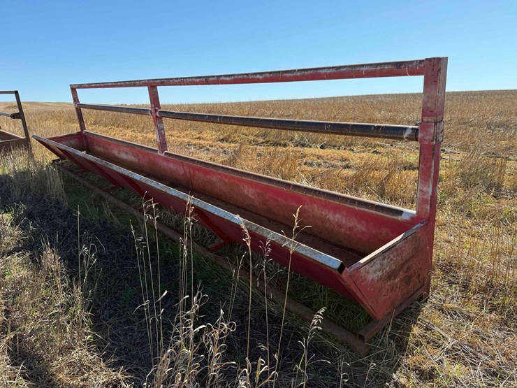stur-d-fenceline-feed-bunk-image-1