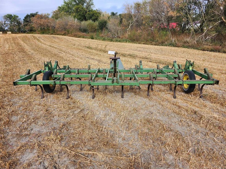 john-deere-110-image-7