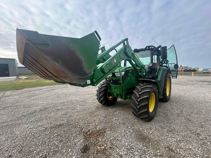 2015-john-deere-640-image-1