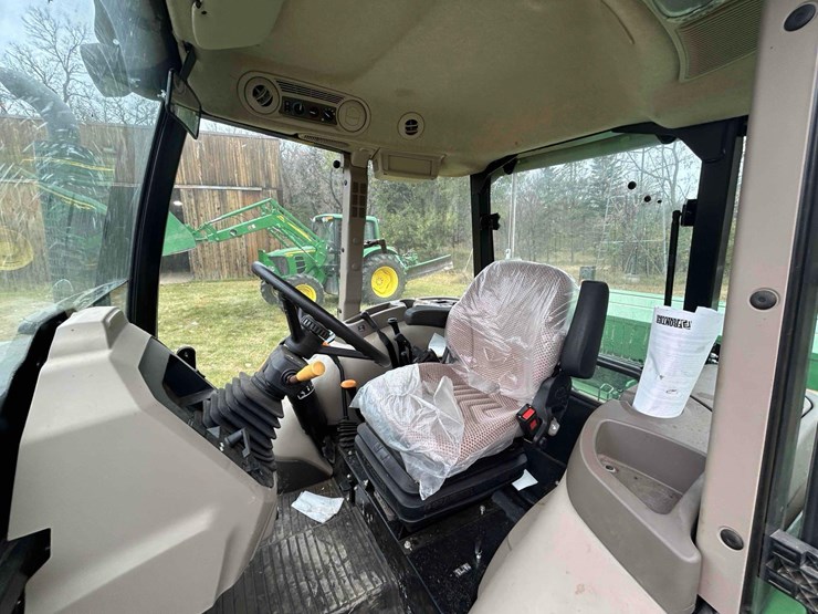 john-deere-5075e-image-27