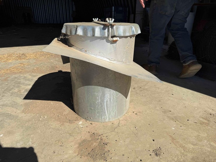 grain-bin-auger-access-panel-image-1