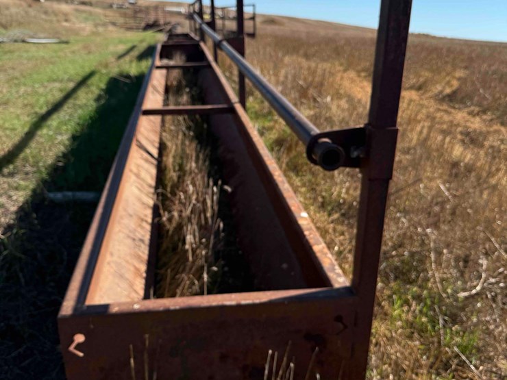 macksteel-fenceline-feed-bunk-image-1