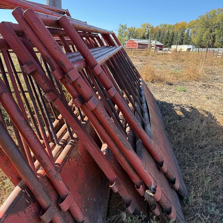 Stur-D Fence Line Feed Panels