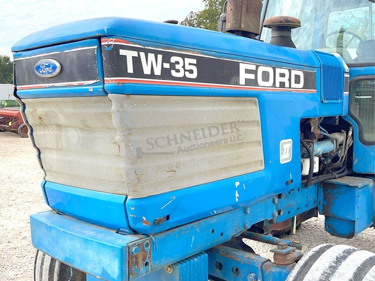 ford-tractor-image-10