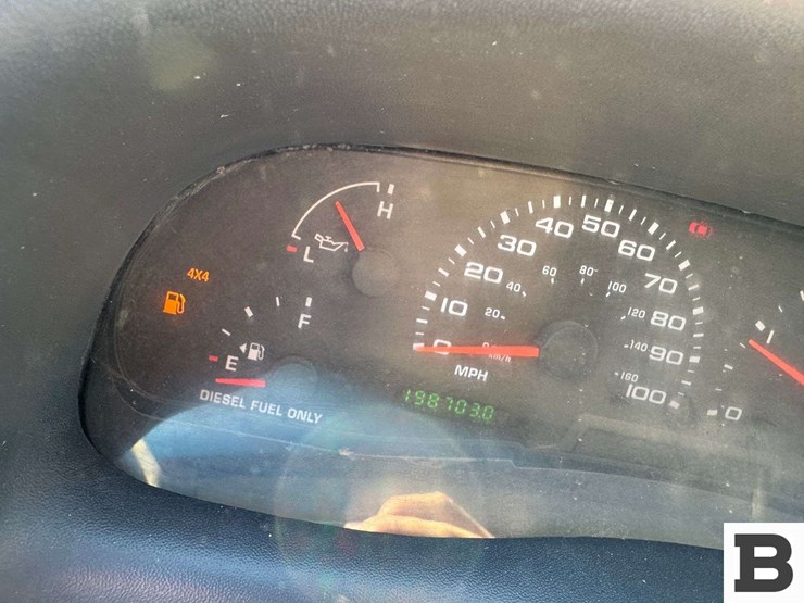 2004-ford-f350-image-32