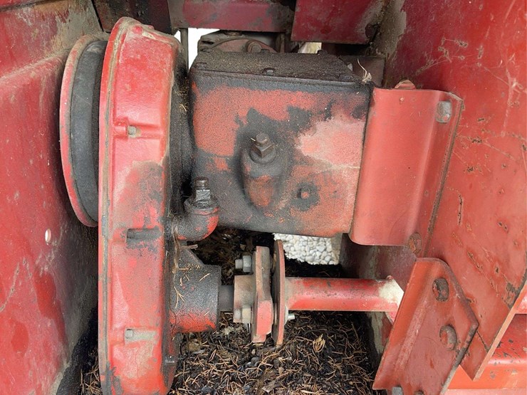 new-holland-474-image-24